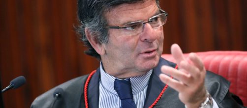 Luiz Fux suspende a&ccedil;&otilde;es penais contra Bolsonaro. Foto: Ascom / TSE.
