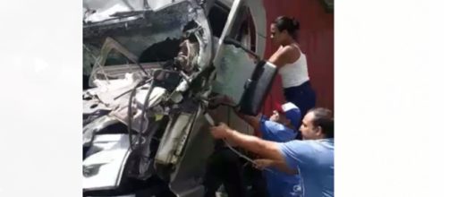 Vendedora tentou abrir a porta do caminh&atilde;o (Reprodu&ccedil;&atilde;o).