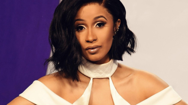 Baby Kulture dice mamma per la prima volta.