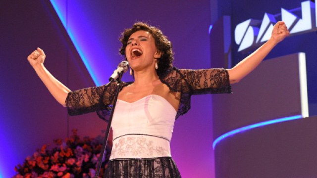 Io sono Mia, due cantanti non vengono citati