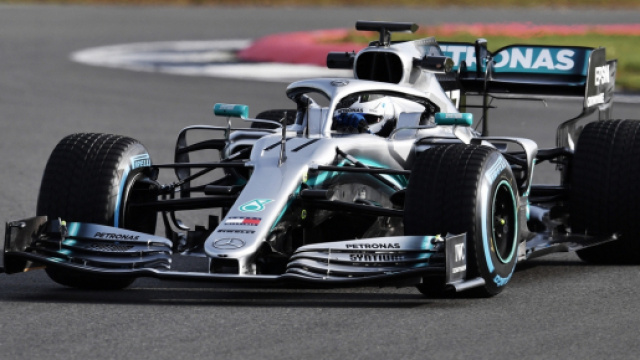F1 : les 5 top teams d&eacute;voilent leurs monoplaces 2019