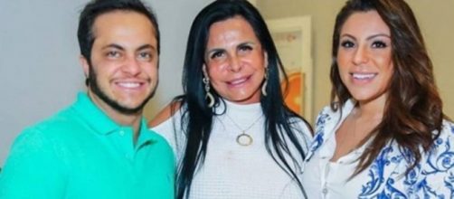 Gretchen com o filho Thammy e a nora Andressa Ferreira. (Foto: Reprodu&ccedil;&atilde;o Instagram)