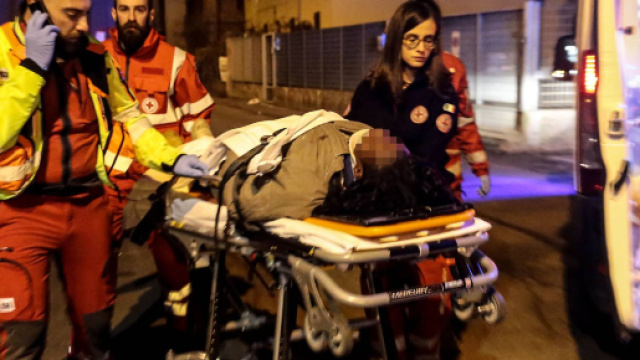 Picchiata e scaraventata gi&ugrave; da un'auto in via Doberd&ograve; - Gazzetta ... - gazzettadiparma.it