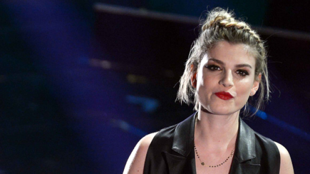 Tra emozione e attimi di paura &egrave; iniziato il tour 2019 di Emma Marrone
