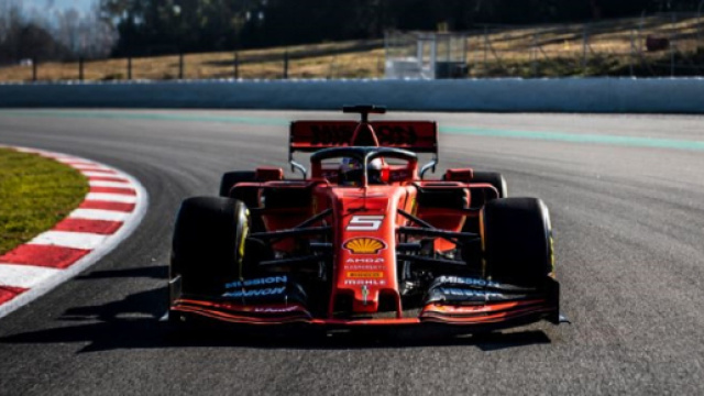 Ferrari SF90 2019, oggi i primi test prestagionali a Barcellona