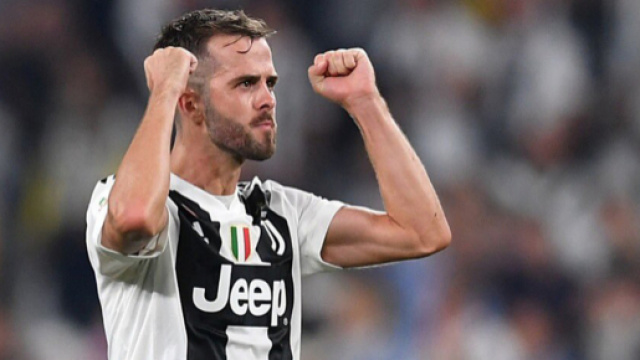 Miralem Pjanic (Twitter: @Miralem_Pjanic)