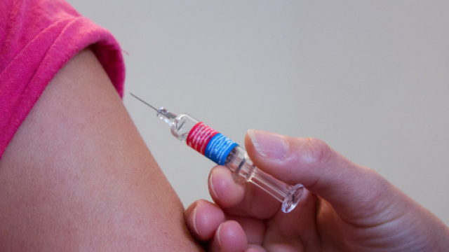La vaccinazione di un bimbo - cinquequotidiano.it