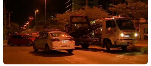 Os suspeitos foram presos ap&oacute;s a colis&atilde;o. (Reprodu&ccedil;&atilde;o/RBS TV)