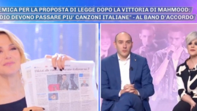 Barbara D'Urso introduce la proposta di legge per le radio. Blasting News