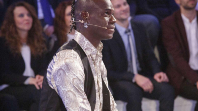 C'&egrave; posta per te, la De Filippi stupita dalla generosit&agrave; di Balotelli