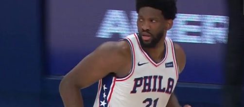 Joel Embiid helped the Sixers snap the Warriors 11-game winning streak. [Image via Philadelphia 76ers/YouTube screencap]