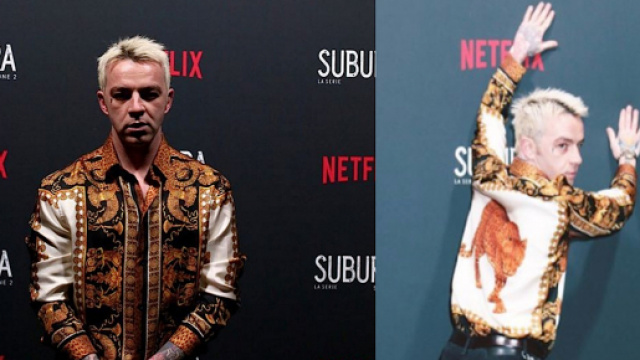 Salmo durante la presentazione di Suburra 2.