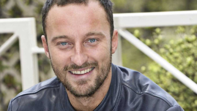 Francesco Facchinetti vittima di uno scherzo delle Iene.