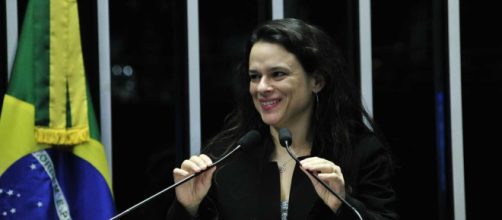 Jana&iacute;na Paschoal pede que PGR abra inqu&eacute;rito sobre chantagens ditas por Gilmar Mendes - (Foto: Reprodu&ccedil;&atilde;o / Ag&ecirc;ncia Senado)