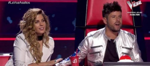 Miriam Rodr&iacute;guez y Pablo L&oacute;pez en el plat&oacute; de 'La Voz'. / Atresmedia