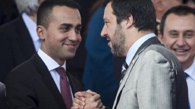 Salvini difende Di Maio e rifiuta il centrodestra.