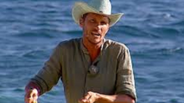 Isola dei famosi, sfuriata di Alvin contro i naufraghi: 'Non si pu&ograve; continuare cos&igrave;'