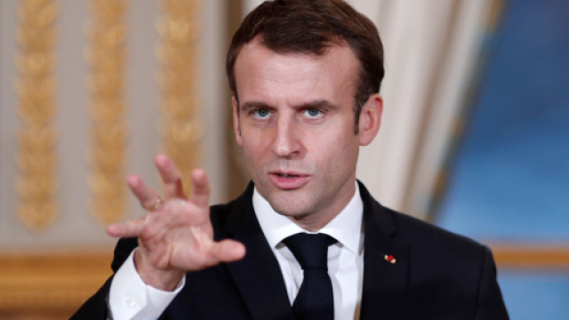 Le pr&eacute;sident Macron r&eacute;fl&eacute;chit &agrave; un r&eacute;f&eacute;rendum dual France/Europe apr&egrave;s le Grand D&eacute;bat National.