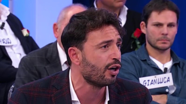 Uomini e donne, Trono Over: nuove accuse di Armando Incarnato