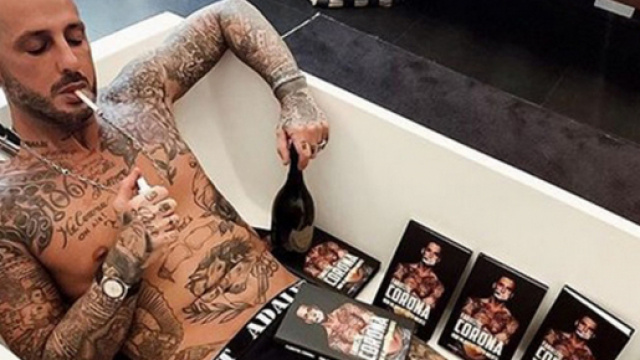 Cinque curiosit&agrave; su Fabrizio Corona.