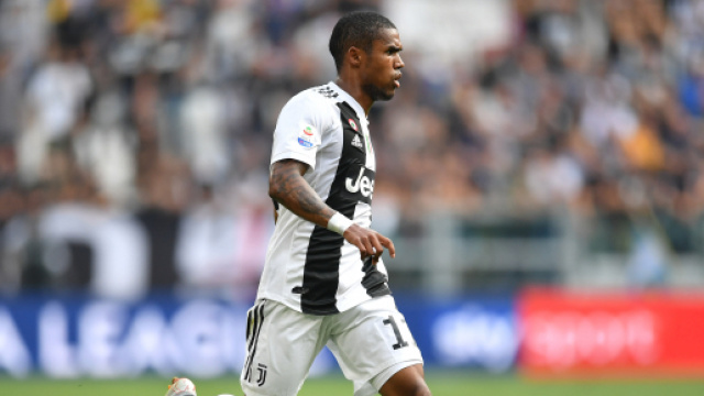 Juventus, Douglas Costa al party di Neymar
