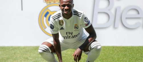 Vin&iacute;cius J&uacute;nior pode ser escalado como titular no cl&aacute;ssico diante do Barcelona pela Copa do Rey (Foto: Reprodu&ccedil;&atilde;o)