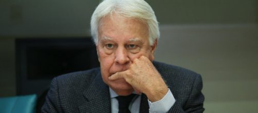 Felipe Gonzalez contra Pedro S&aacute;nchez