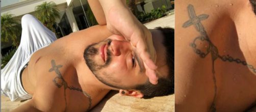 O cantor Luan Santana exibe tatuagem ao tomar sol (Reprodu&ccedil;&atilde;o/Instagram)