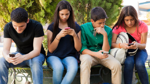 Social network, 4 adolescenti su 10 conoscono solo la met&agrave; dei ... - skuola.net