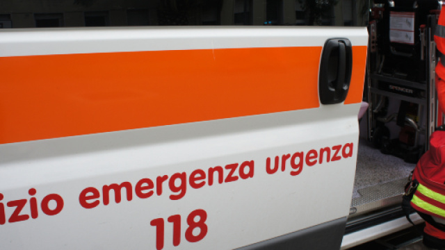 Lecce, donna si getta dal terrazzo di casa: gli era stato diagnosticato un tumore