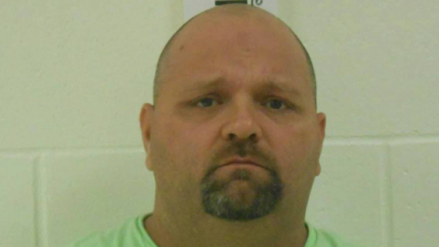 Si sposava, derubava le mogli e poi fuggiva via: arrestato truffatore | wfla.com