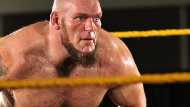 WWE: Lars Sullivan, problemi con la federazione che cancella i suoi prossimi impegni.