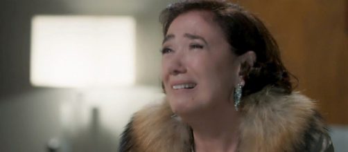 Valentina pode ser presa em O S&eacute;timo Guardi&atilde;o (Foto: TV Globo)