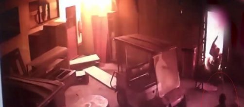 Video revela in&iacute;cio do inc&ecirc;ndio no CT do Flamengo (Reprodu&ccedil;&atilde;o YouTube)