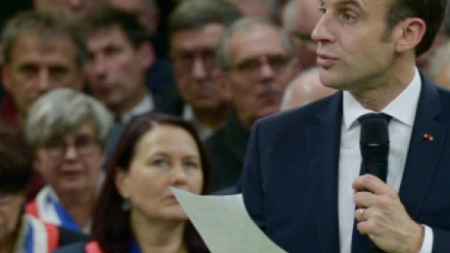 Le pr&eacute;sident de la R&eacute;publique au coeur du Grand D&eacute;bat national