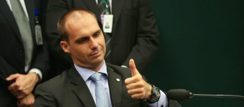Eduardo Bolsonaro critica libera&ccedil;&atilde;o de Lula para ir ao enterro do neto (Foto: Fabio Rodrigues Pozzebom/Ag&ecirc;ncia Brasil)