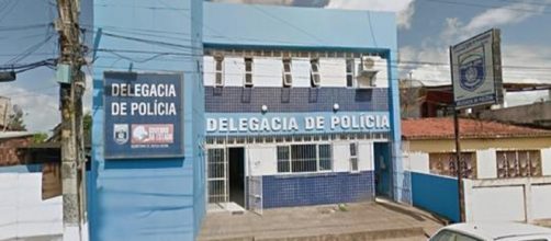 Mulher foi levada &agrave; Delegacia de Pol&iacute;cia em Nazar&eacute; da Mata, na Zona da Mata de Pernambuco &mdash; Foto: Reprodu&ccedil;&atilde;o/Google Street View