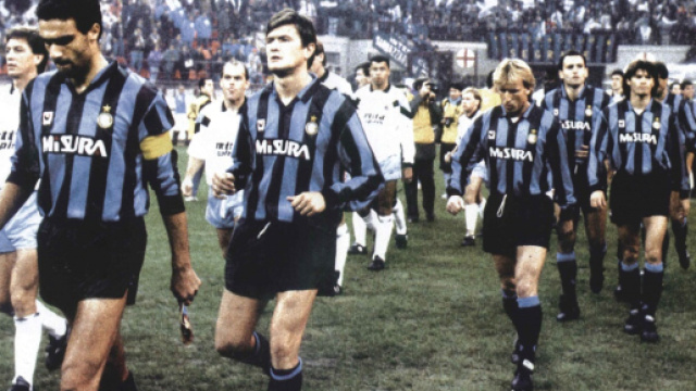 Inter-Aston Villa 3-0, l'ingresso delle squadre in campo: fantastica rimonta nerazzurra dopo la sconfitta 0-2 in Inghilterra