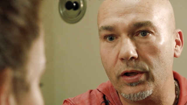 La storia di Roberto: a Trieste operato da un chirurgo con il Parkinson, &egrave; rimasto zoppo.