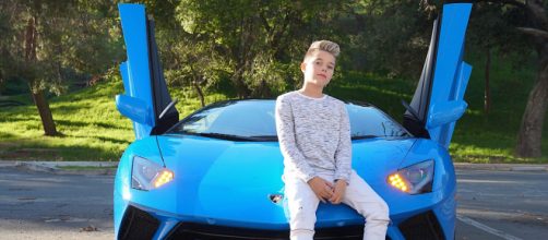 Actor and singer Gavin Magnus. / Images via Deidra Fahey and Tiffany Rockell, used with permission.