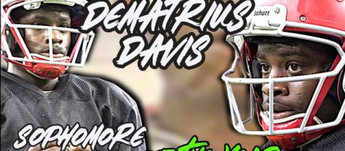 The Huskers impressed 2021 quarterback prospect Dematrius Davis [Image via utrhighlightvideos/YouTube]