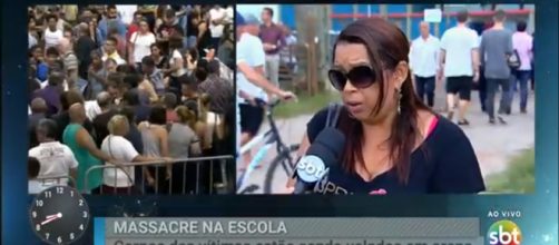 Sandra, amiga da fam&iacute;lia de Samuel, que foi v&iacute;tima do massacre, concede entrevista ao SBT (Foto: Reprodu&ccedil;&atilde;o/ SBT)