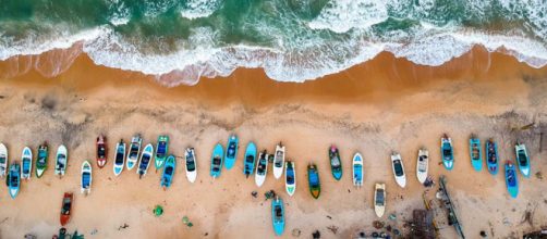 While Sri Lanka has gorgeous beaches, it also has fascinating temples, museums and fortresses to visit. [Image credit - CCO / Pexels]