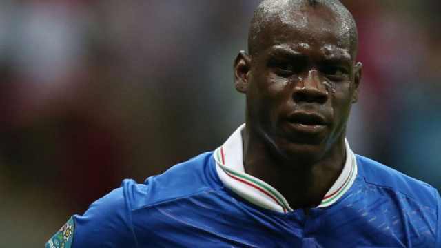 Mario Balotelli furiosa con Barbara D&rsquo;Urso: &lsquo;Vergognati, ora fai la vittima&rsquo;.