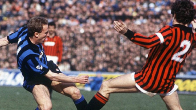 Contrasto tra Karl Heinz Rummenigge e Franco Baresi in Inter-Milan del 17 marzo 1985