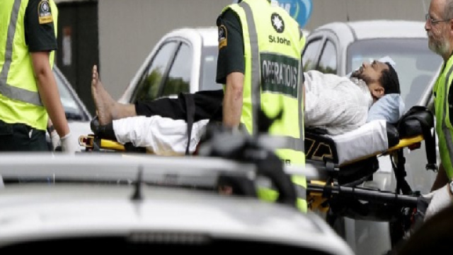 Nuova Zelanda, strage in due moschee: almeno 49 morti, 4 persone arrestate. Video in diretta Facebook