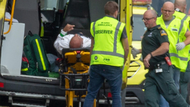 Attacco terroristico in due moschee in Nuova Zelanda. Al momento sono 49 le vittime.