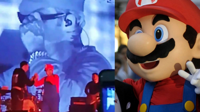 Salmo travestito da Super Mario a Napoli.