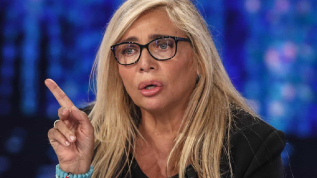 Domenica In, black-out in diretta, Mara Venier sbotta