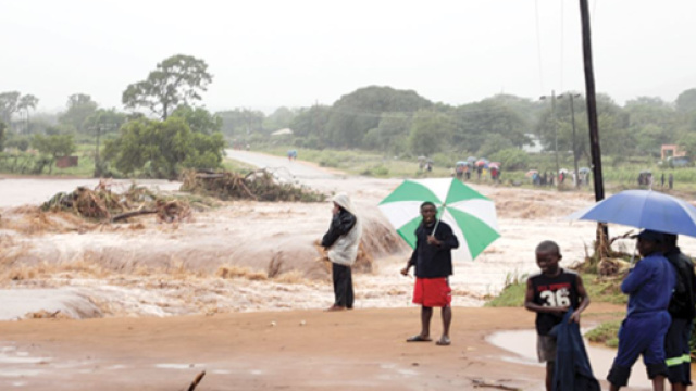 (VIDEO) Ciclone devasta Mozambico, Malawi e Zimbabwe: tragico bilancio, almeno 157 morti.